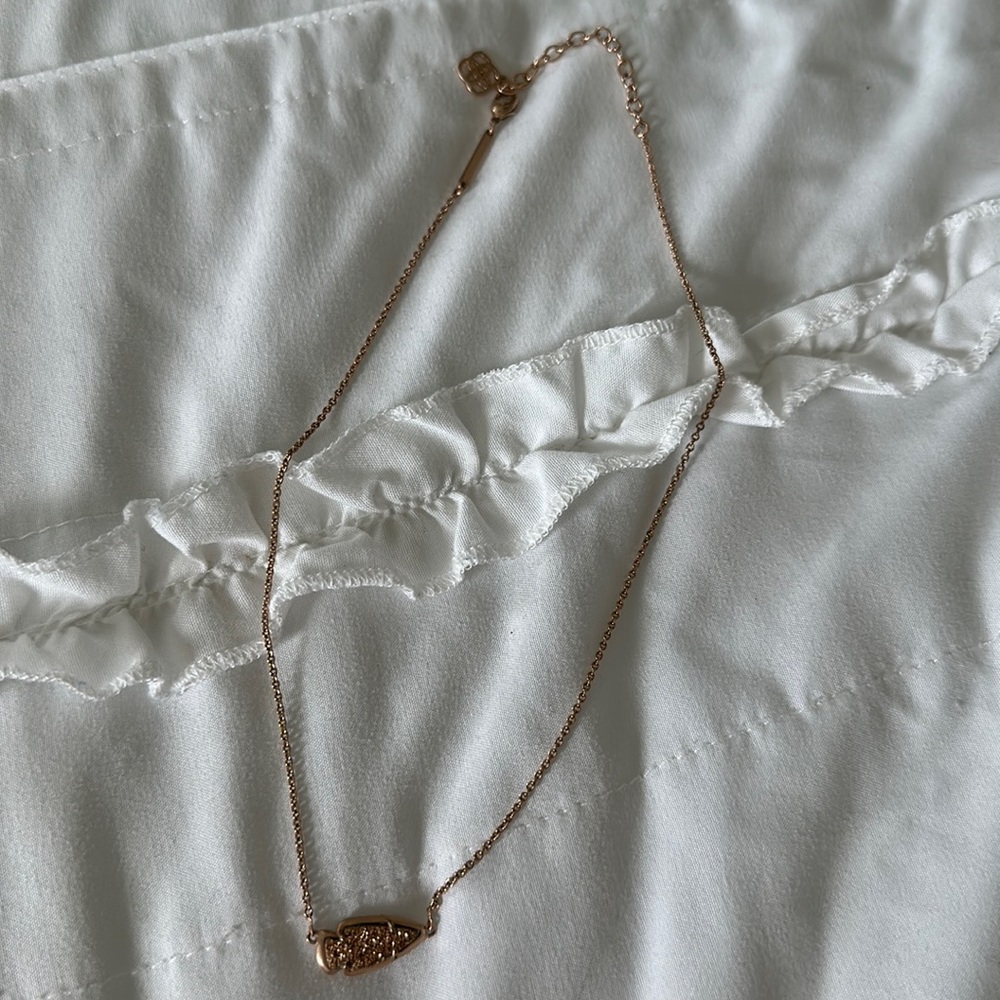 Kendra Scott Arrow Head Necklace